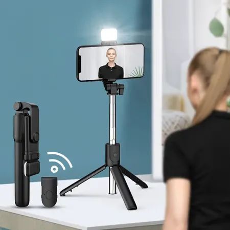 R1S Adjustable 3 In 1 Multifunctional Selfie Stick  Tripod
